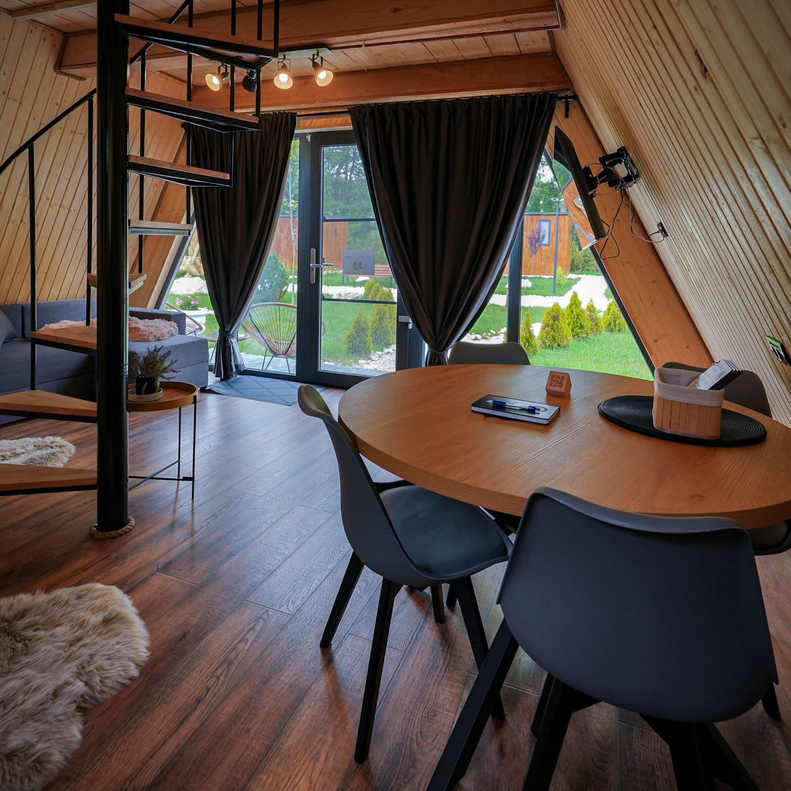 Cum transformi cabana într-un venit constant pasiv